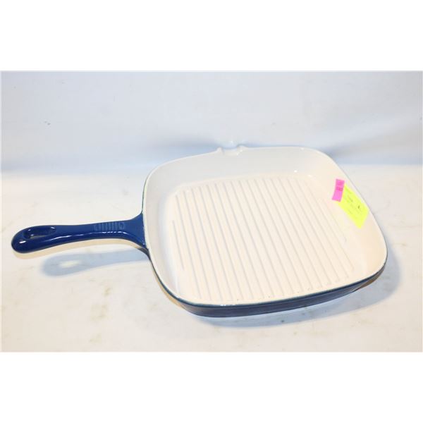 CAST IRON/ENAMEL SKILLET 9.5"