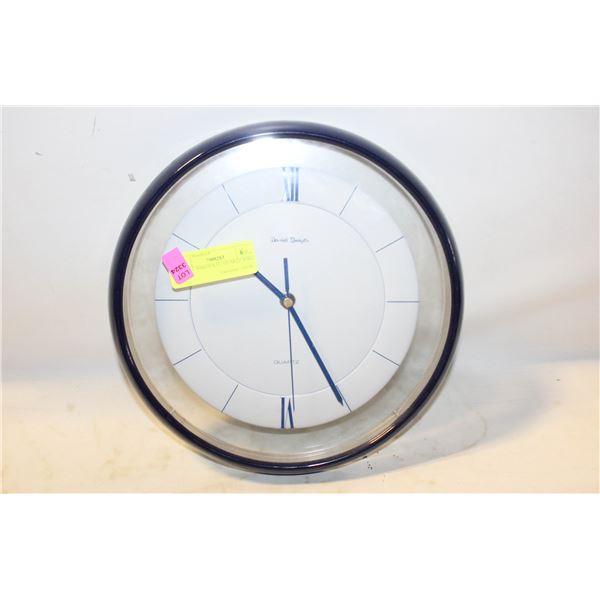 DANIEL DAKOTA 11" QUARTZ WALL CLOCK