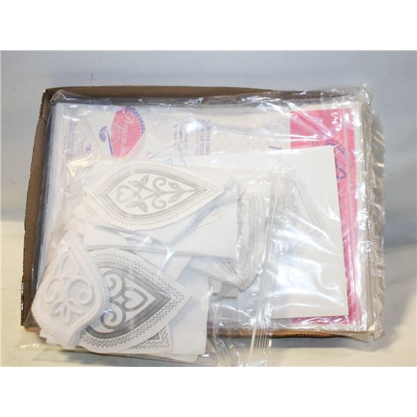 PERGAMANO PAPER & CRAFT SQUARES