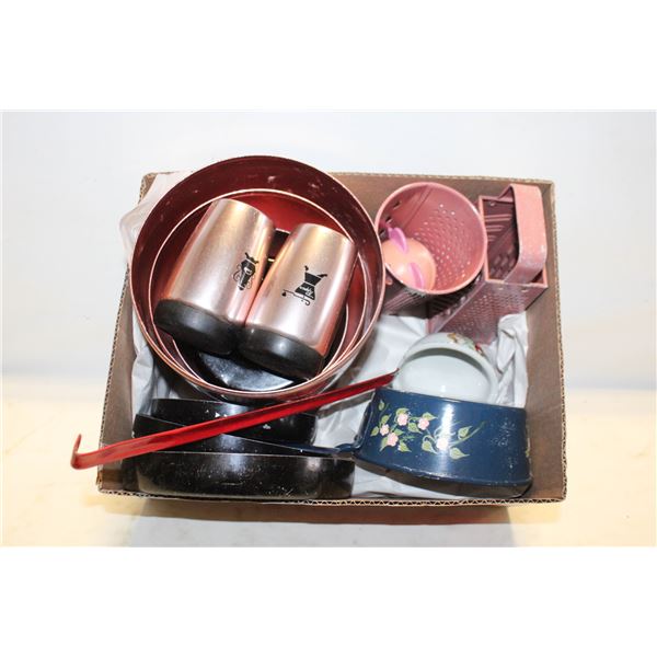 VINTAGE BAKEWARE- BOX LOT ASSORTED