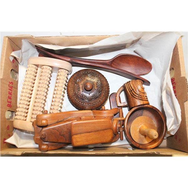 VINTAGE WOOD ITEMS- BOX LOT ASSORTED