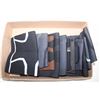 Image 1 : FLAT OF ASSORTED KNEE BRACES