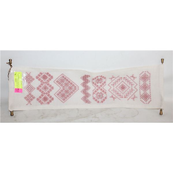 VINTAGE HANDMADE NEEDLEWORK WALL HANGING