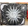 Image 1 : 3X5 SUN AND MOON TAPESTRY