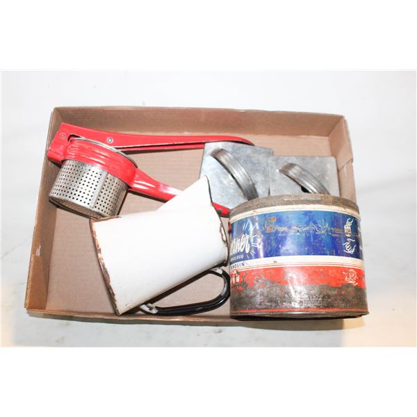 VINTAGE  WATERLESS HAND CLEANER METAL