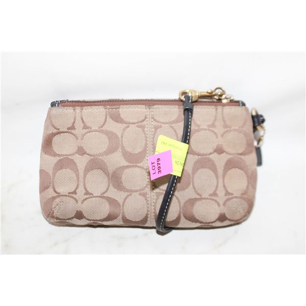 GENUINE COACH CLUTCH