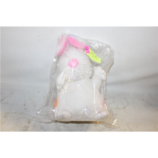 VINTAGE HALLMARK "GOTTA HOP" MUSICAL BUNNY