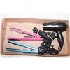 Image 1 : 2 FLAT IRONS PLUS HAIR DRYER
