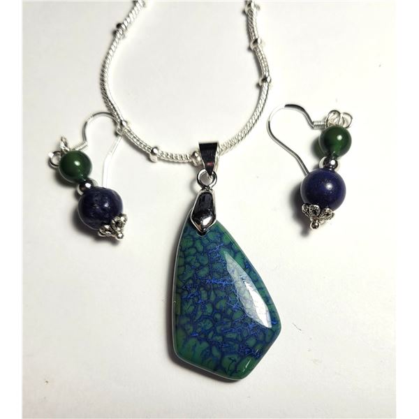 25)  NATURAL GREEN/BLUE CHEVRON