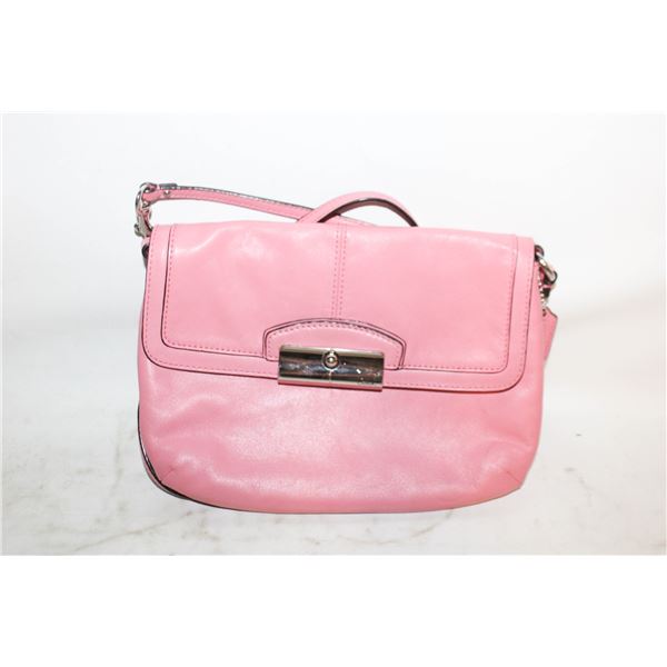 COACH LEATHER PINK PURSE 9"X7"