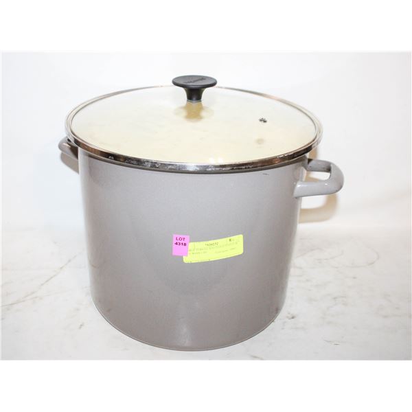 LARGE PORCELAIN COATED STOCK POT WITH LID