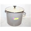 Image 1 : LARGE PORCELAIN COATED STOCK POT WITH LID