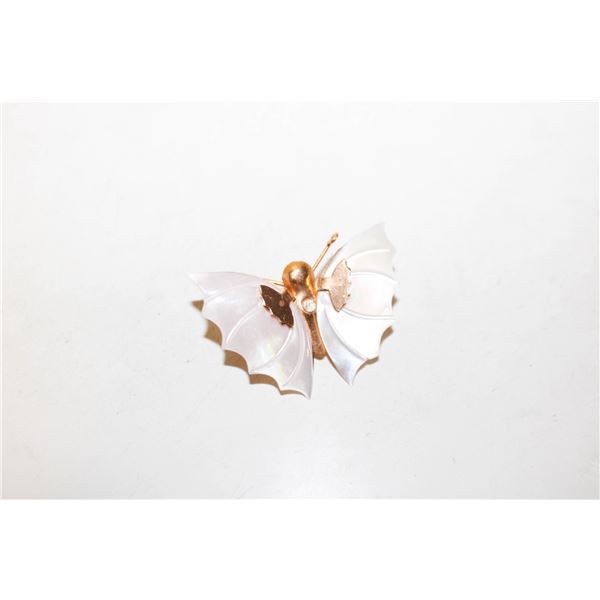 VINTAGE MOTHER OF PEARL WINGS BUTTERFLY BROOCH