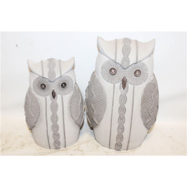 2 BRAIDED FABRIC LIKE DECORATIVE OWLS