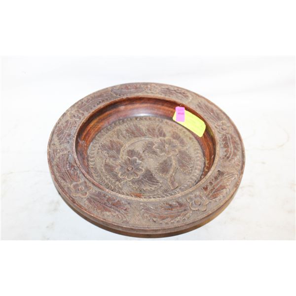 VINTAGE HAND-CARVED WOODEN DECORATIVE