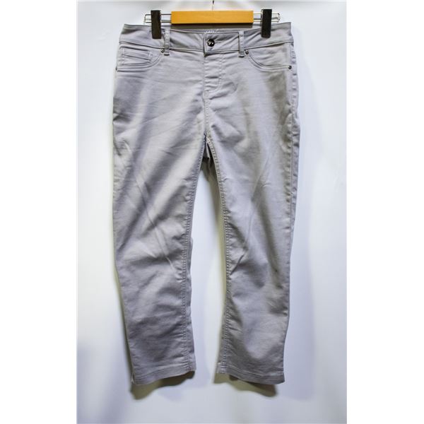 NEW UP! WOMEN'S CROPPED GREY PANTS SIZE 4