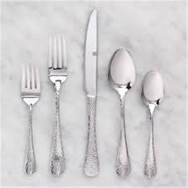 BRAND NEW 60 PC CHICAGO HAMMERED CUTLERY SET
