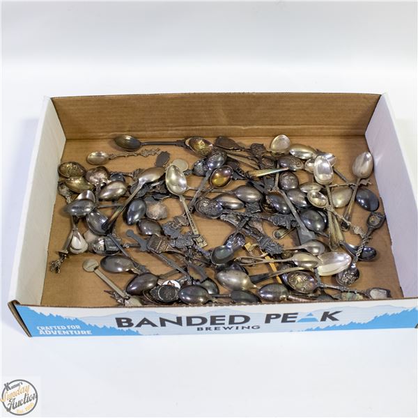 ESTATE LOT OF SPOONS