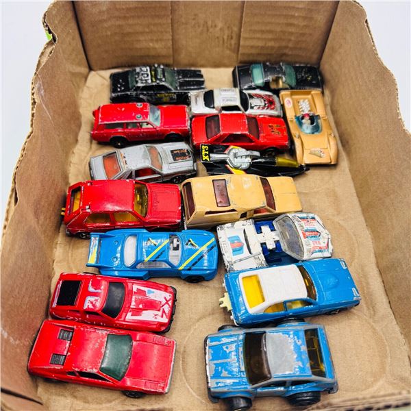 DIE CAST TOY CAR LOT (MATCHBOX HOT WHEELS STYLE)