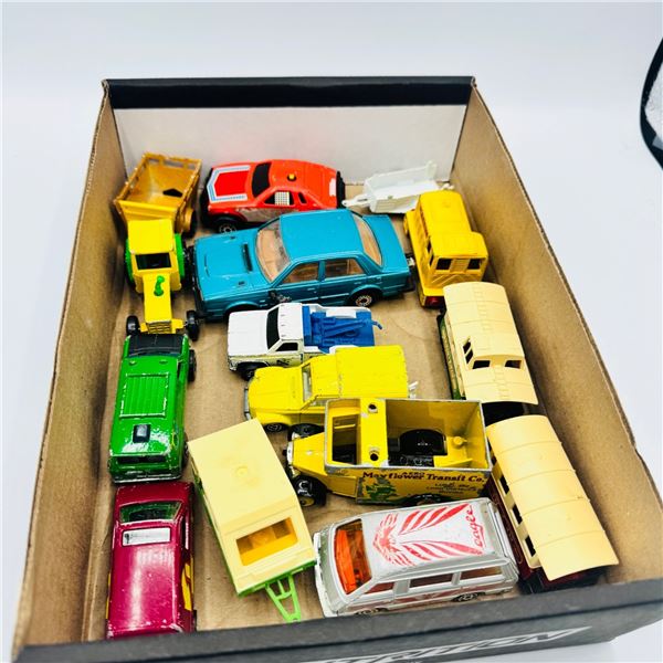 DIE CAST VEHICLE LOT (VINTAGE STYLE MIXED
