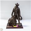 Image 1 : TRAIL BOSS STATUE 15"