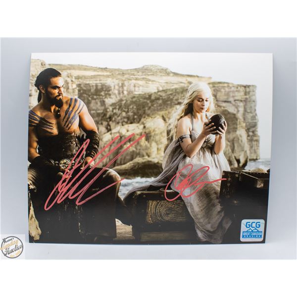 JASON MAMOA & EMILY CLARKE – GAME OF THRONES