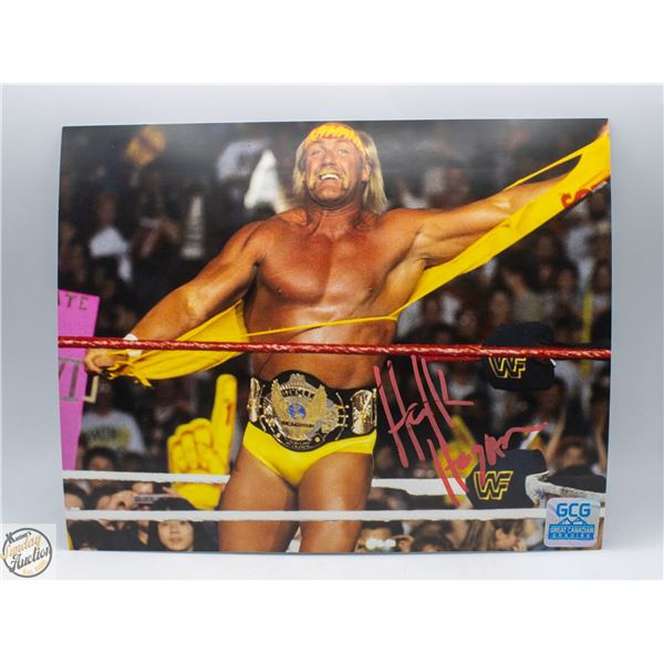 HULK HOGAN. SIGNED PHOTO W/COA