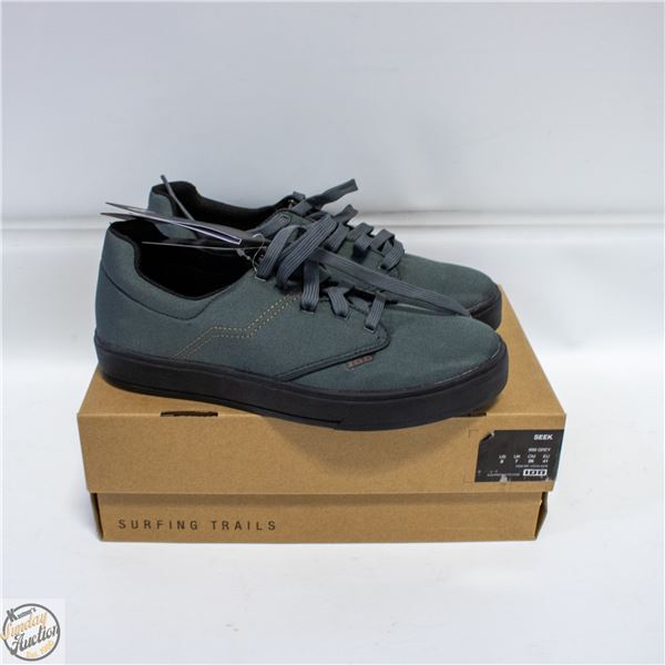 NEW ION SEEK SNEAKERS SIZE 8