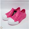 Image 1 : NEW CONVERSE PINK SLIP-ON SIZE 3