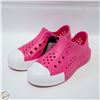 Image 1 : NEW CONVERSE PINK SLIP-ON SIZE 2