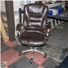 Image 1 : BROWN LEATHERETTE OFFICE CHAIR