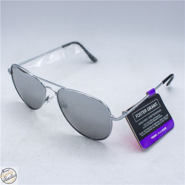 PAIR OF NEW FOSTER GRANT SUNGLASSES