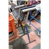 Image 1 : PAIR OF ROLLING STANDS