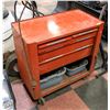 Image 1 : RED STEEL TOOLCHEST WITH CONTENTS 33" X 17" X 32"
