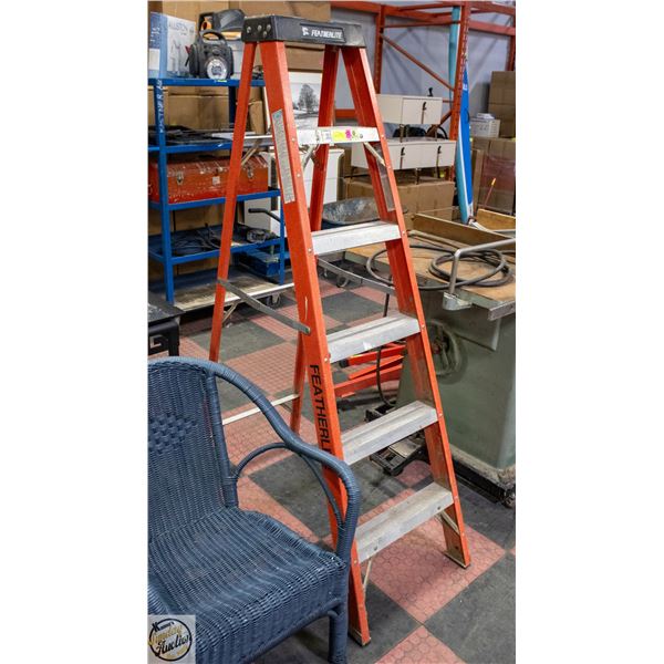 FEATHERLITE 6' A FRAME FIBERGLASS LADDER