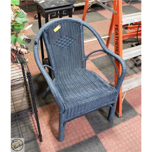 GREY WICKER LAWN CHAIR