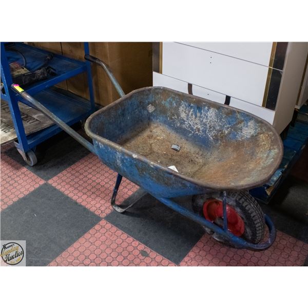 METAL WHEELBARROW