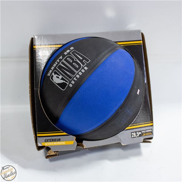 NEW SPALDING BASKETBALL