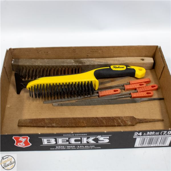 STEEL BRUSHES AND FILE SET