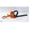 Image 1 : BLACK AND DECKER HEDGE TRIMMER