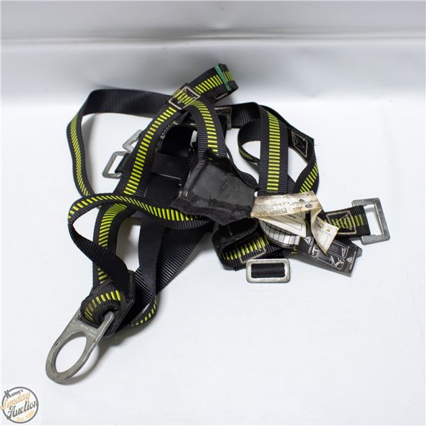 SAFETY HARNESS
