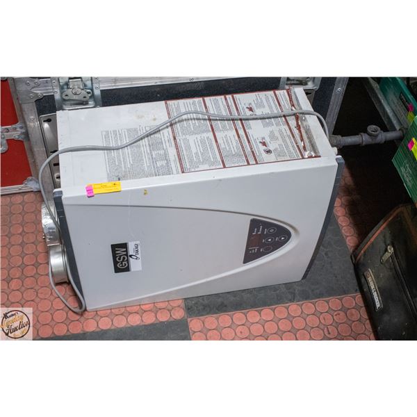 TANKLESS HOT WATER HEATER
