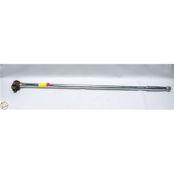 HEAVY DUTY MANUAL TORQUE WRENCH