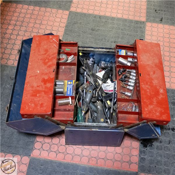 VINTAGE BEACH METAL TOOLBOX ACCORDIAN