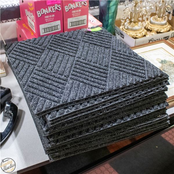 22PK 18-INCH X 18-INCH CHARCOAL CARPET TILES