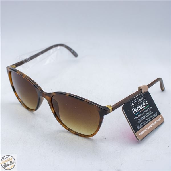 PAIR OF FOSTER GRANT SUNGLASSES
