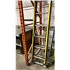 Image 2 : FEATHERLITE 6232, 32' INDUSTRIAL EXTENSION LADDER