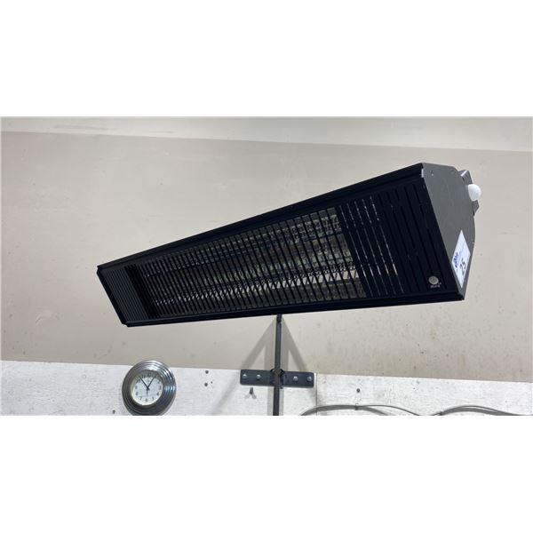 AURA WALL MOUNTED ELECTRIC SHOP HEATER WITH POWERFIST INDUSTRIAL WALL MOUNT FAN