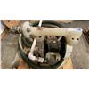 Image 3 : HUSKY 1590 INDUSTRIAL AIR OPERATED DOUBLE DIAPHRAGM PUMP WITH HOSE
