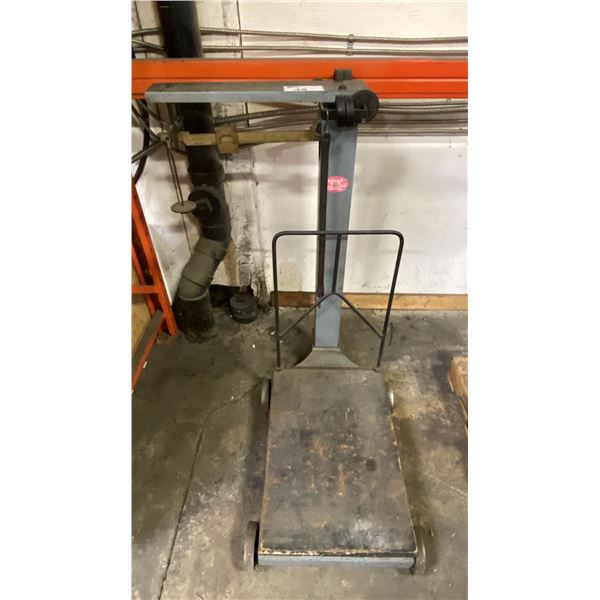 GREY METAL MOBILE INDUSTRIAL SCALE